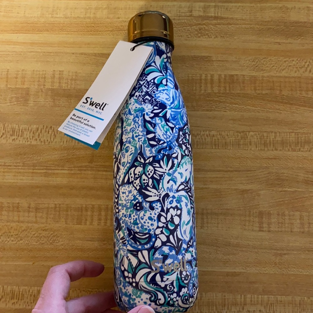 NWT. Lilly Pulitzer Swell. Royale purple 60 animals